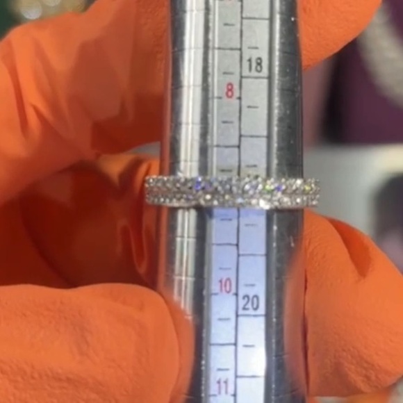 DOUBLE ROW HALF ETERNITY RING - Picture 6 of 6